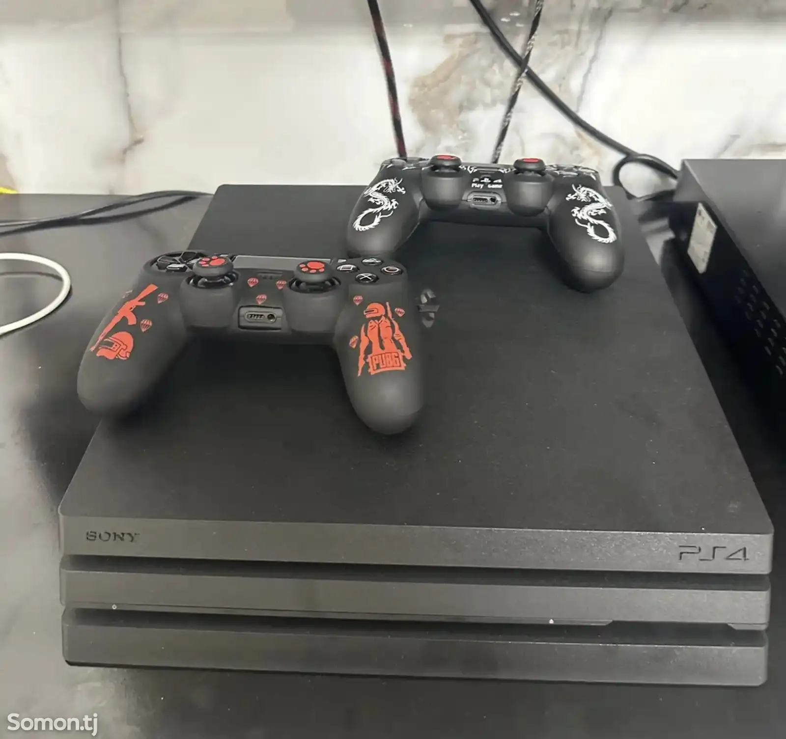 Игровая приставка Sony Playstation 4pro-2