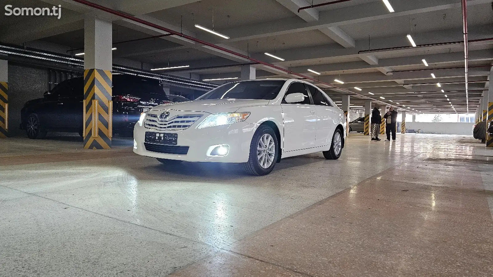 Toyota Camry, 2010-1