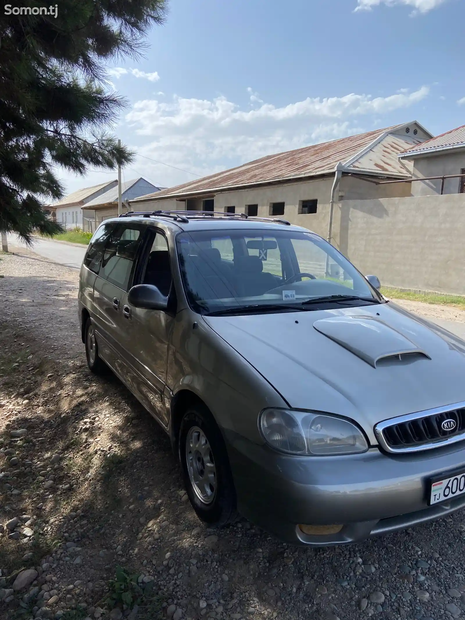 Kia Carnival, 2000-2