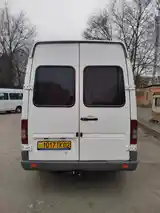 Mercedes-Benz Sprinter-3