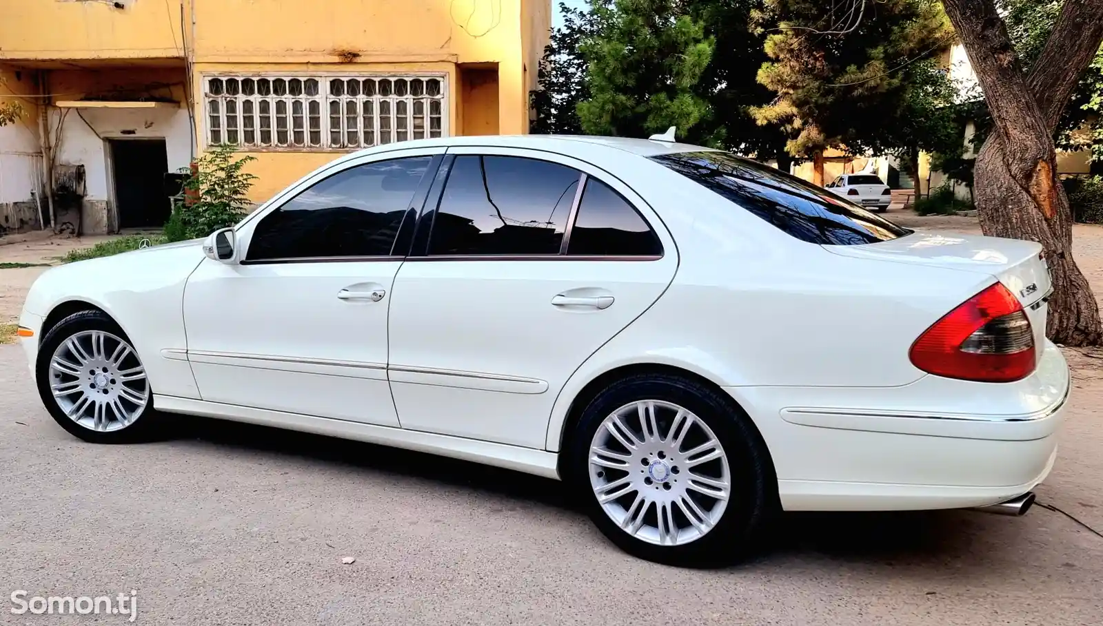 Mercedes-Benz E class, 2008-6