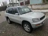 Toyota RAV 4, 1996-3