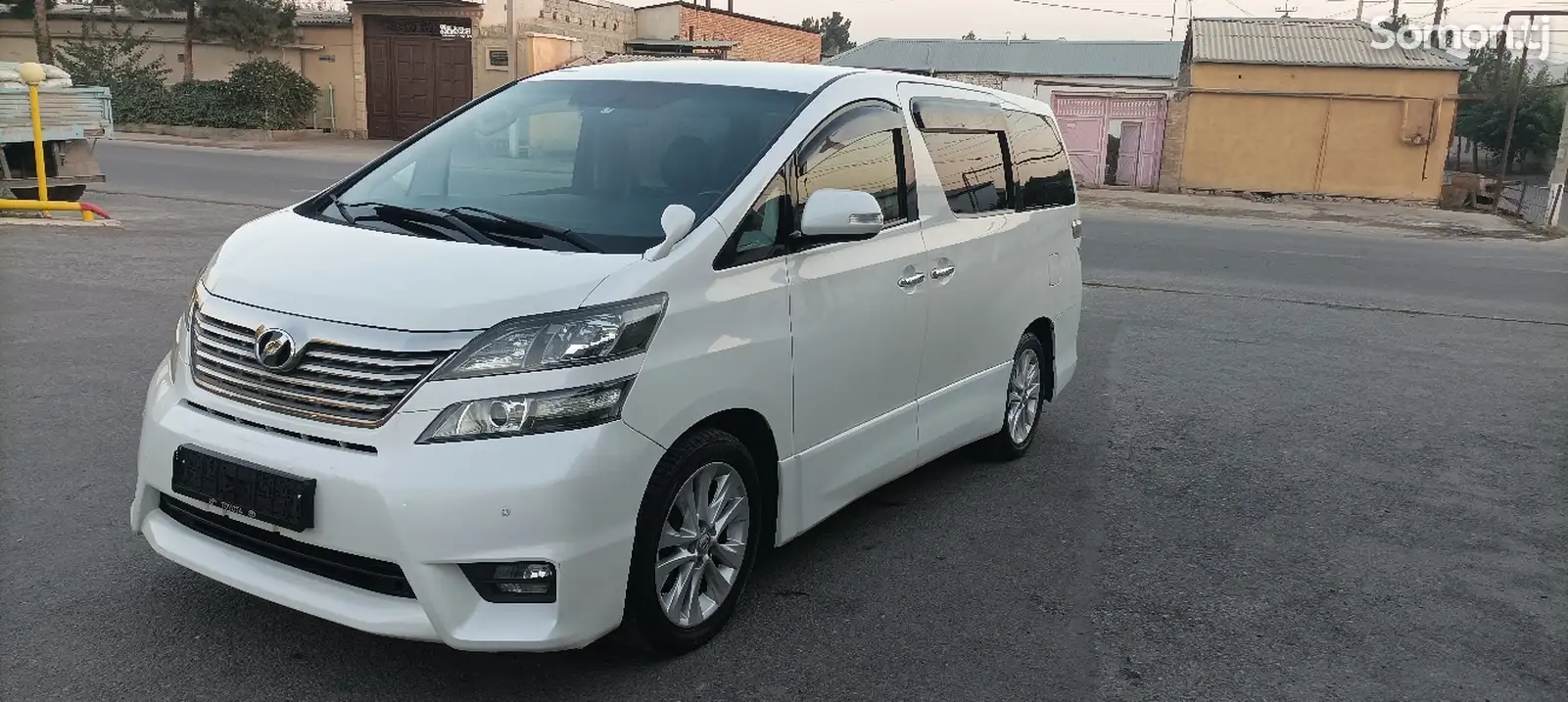 Toyota Vellfire, 2014-1