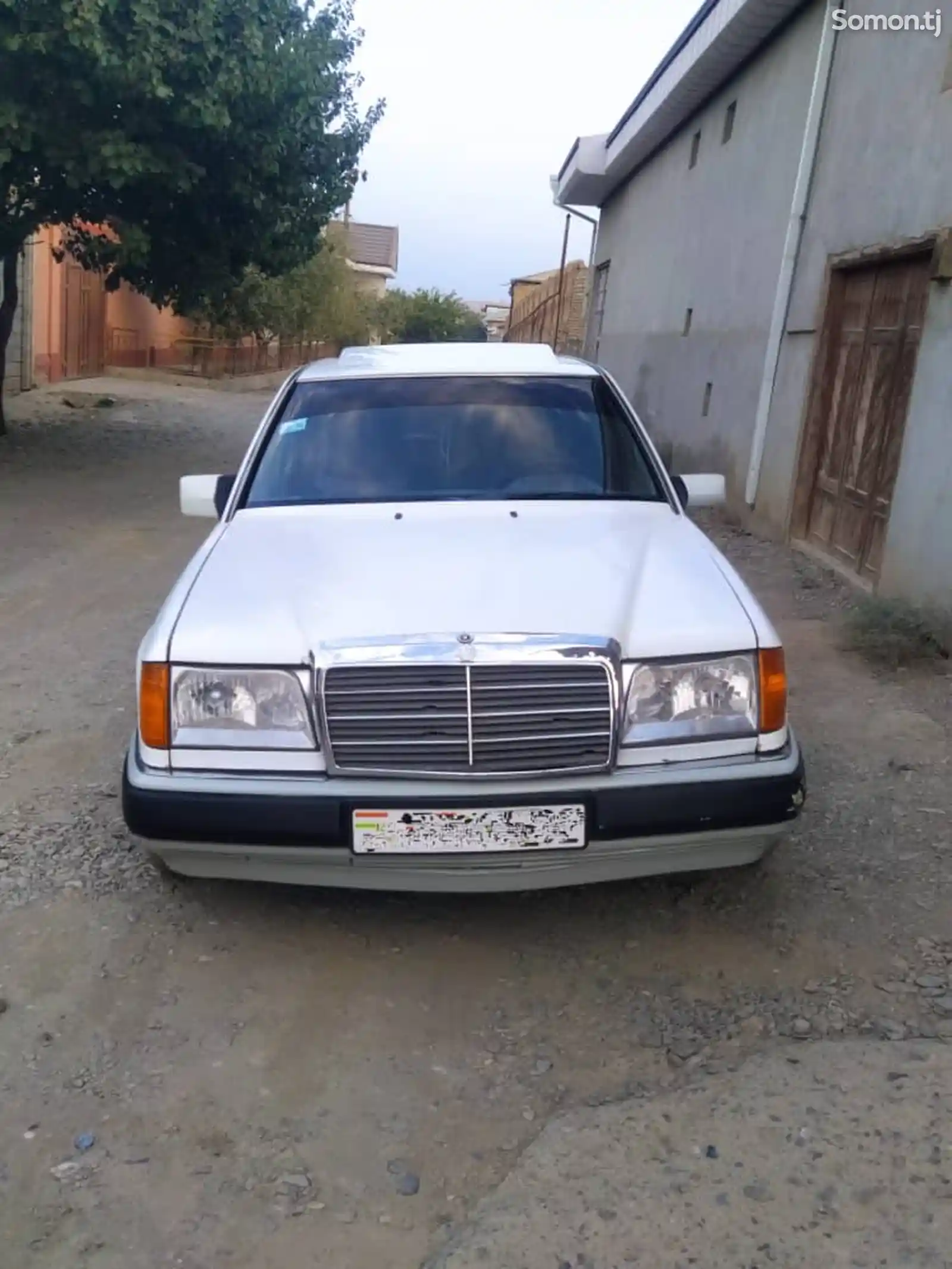 Mercedes-Benz E class, 1992-1