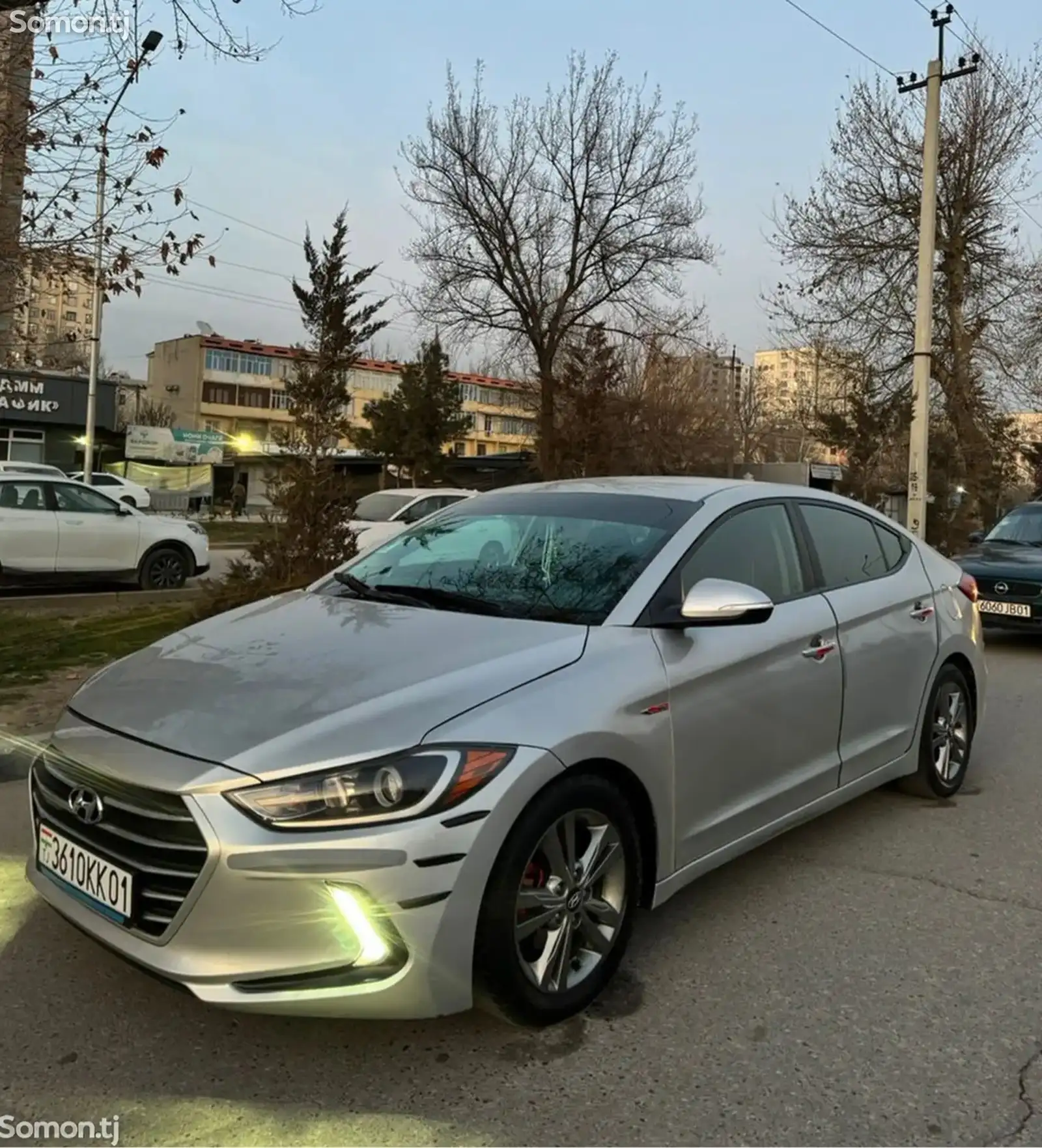 Hyundai Elantra, 2017-1