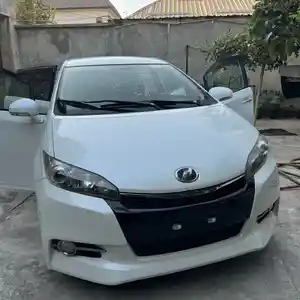 Toyota Wish, 2016