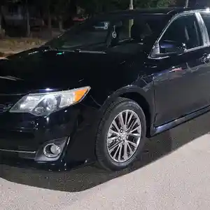 Toyota Camry, 2012