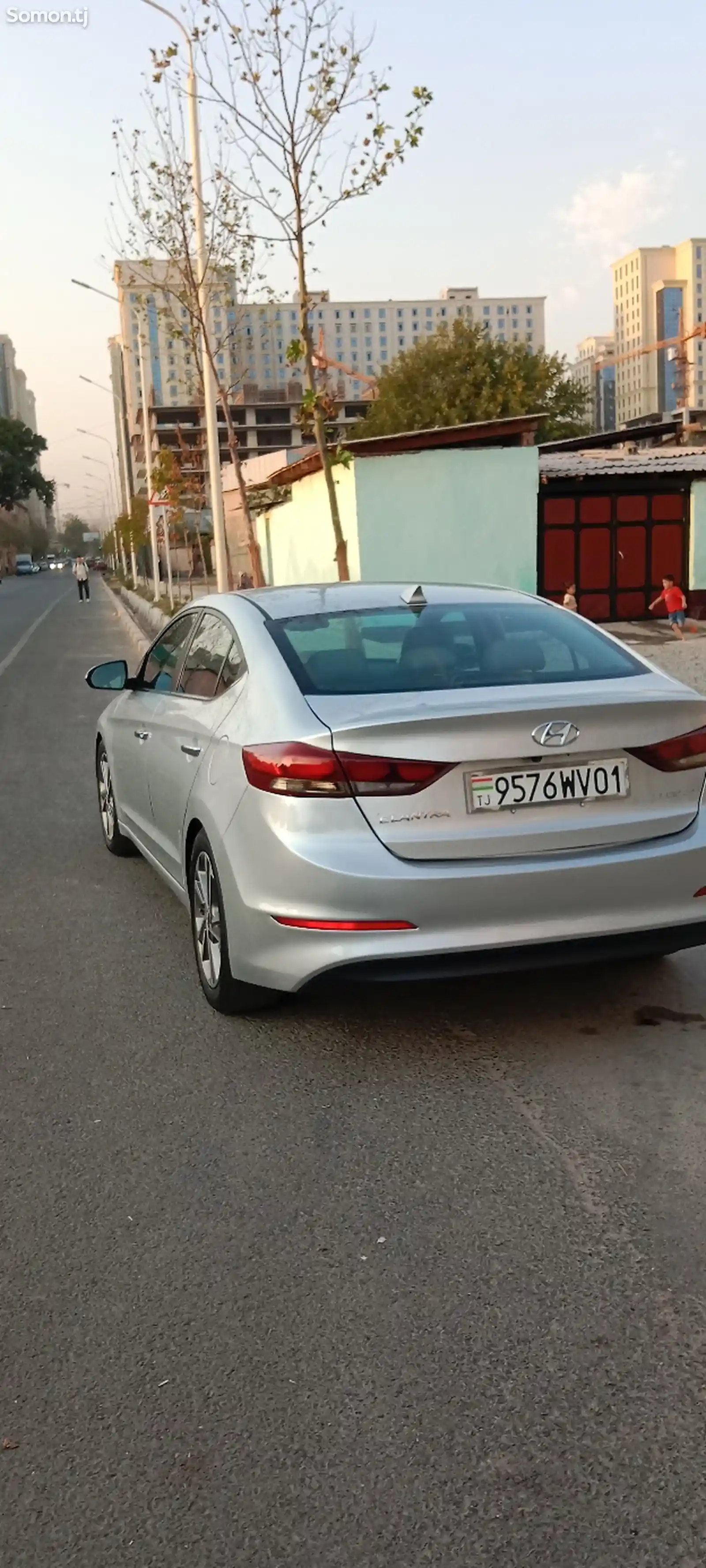 Hyundai Elantra, 2017-3