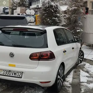 Volkswagen Golf, 2011