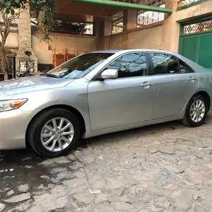 Toyota Camry, 2011