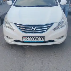 Hyundai Sonata, 2012