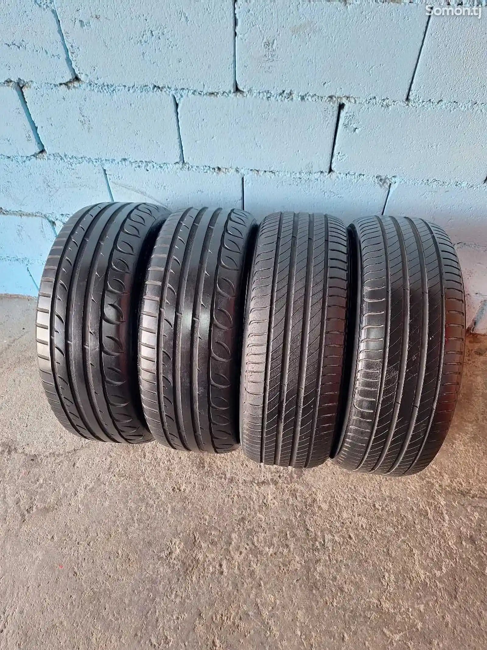 Шины 215/55 R17-1