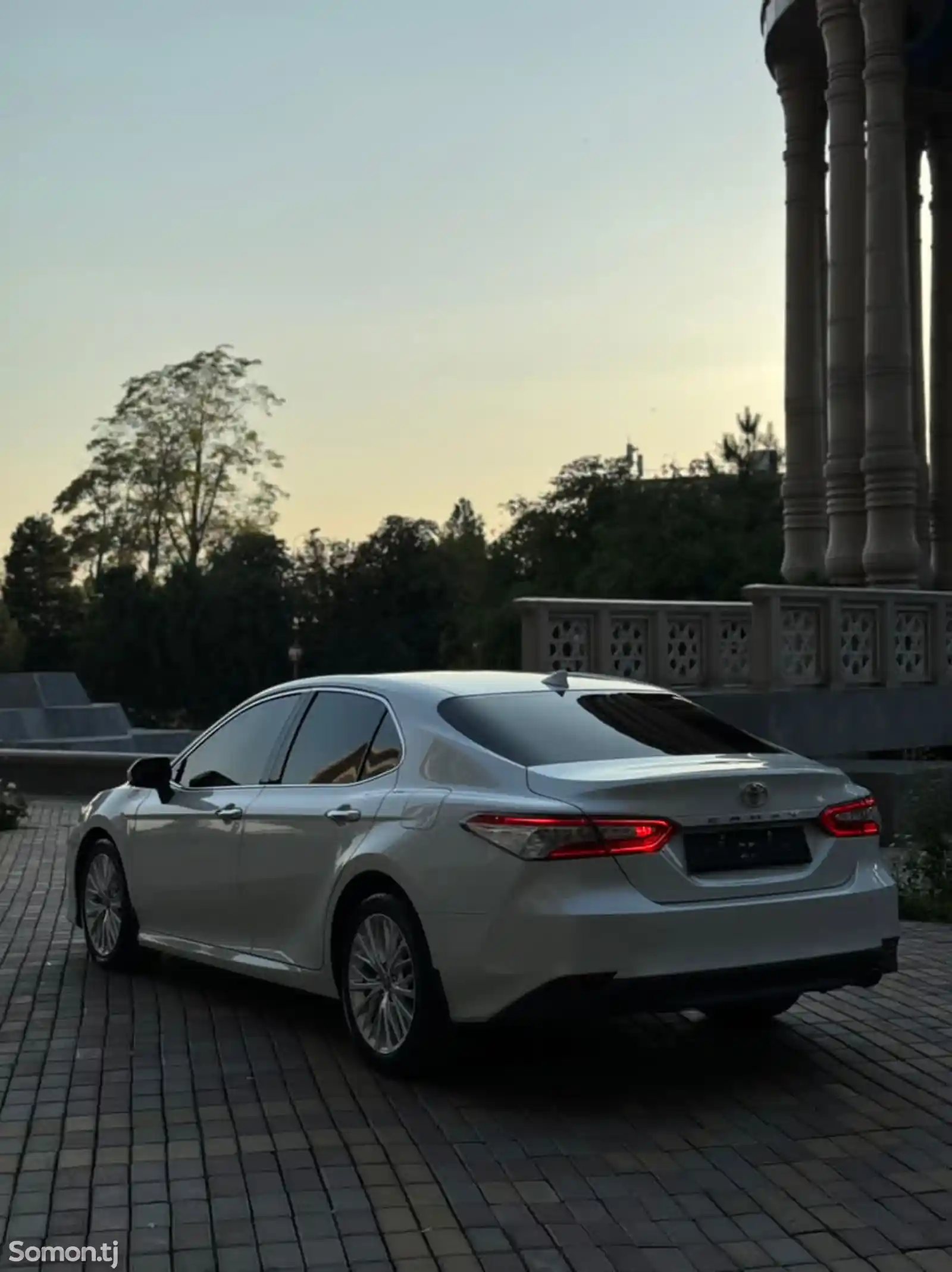 Toyota Camry, 2020-6