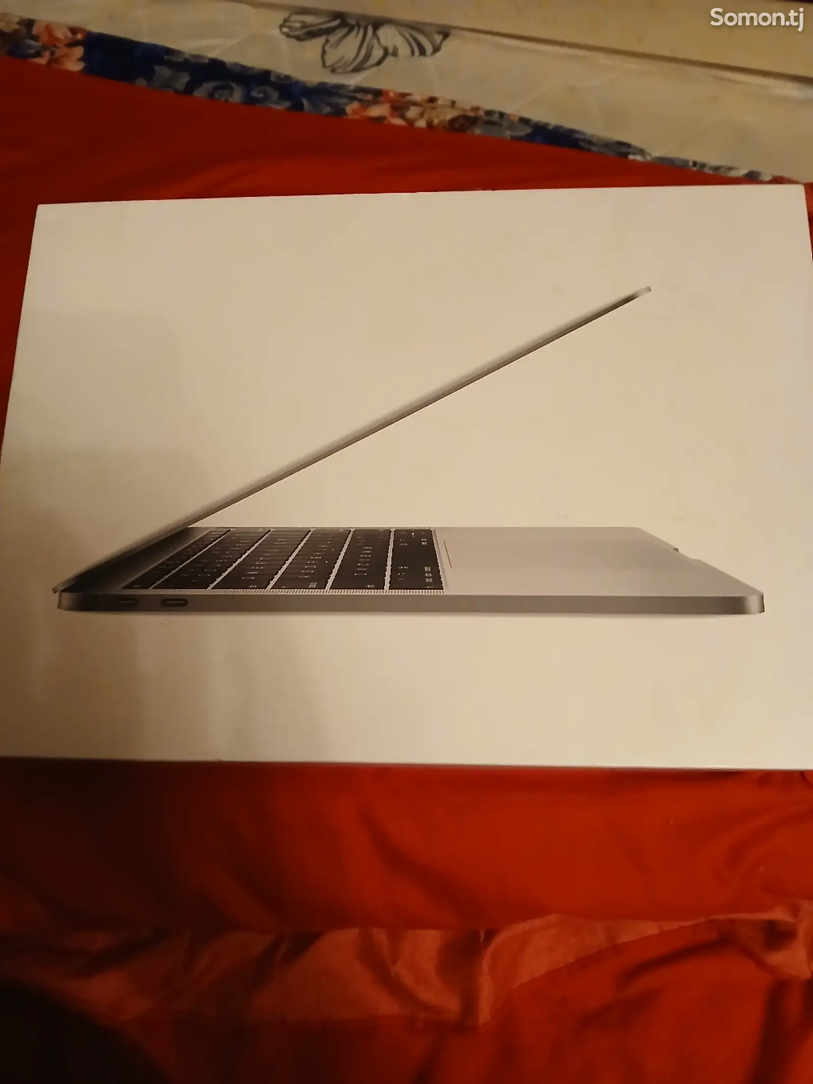 Ноутбук MacBook Pro 13-1