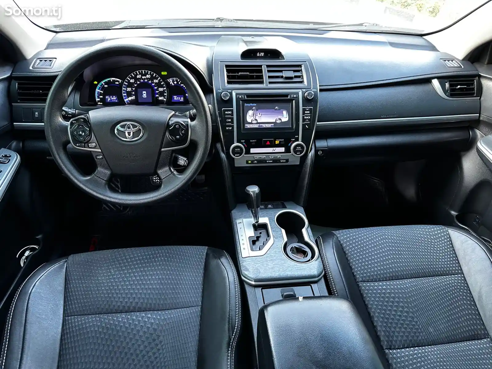 Toyota Camry, 2015-7