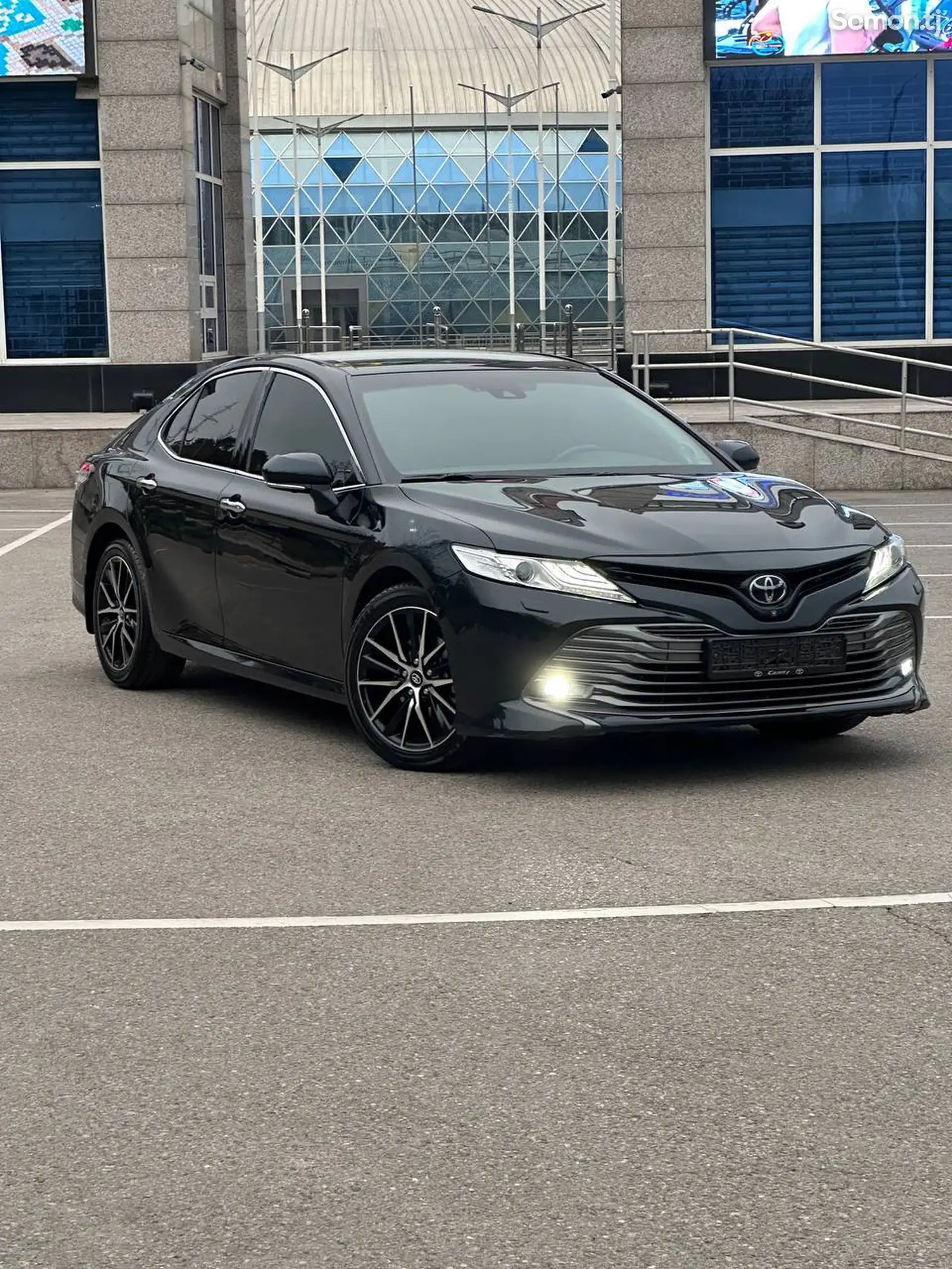 Toyota Camry, 2019-1