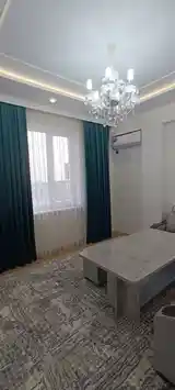 2-комн. квартира, 6 этаж, 70м², 19мкр-4