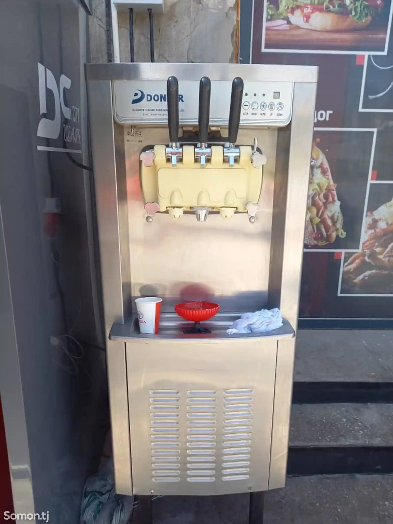 Аппарат для изготовления мороженого-2