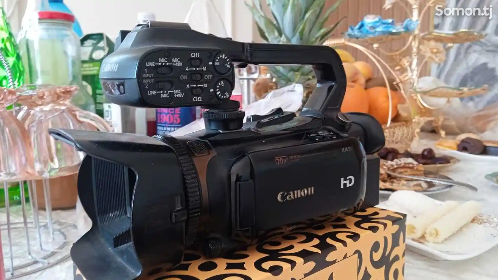 Видеокамера Canon XA30-1