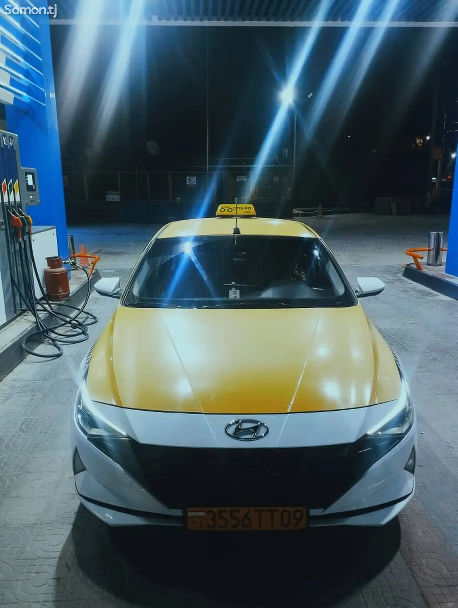 Hyundai Elantra, 2022-1