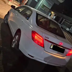 BYD E5, 2018