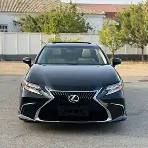 Lexus ES series, 2015