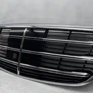 Решетка радиатора от Mercedes Benz W223