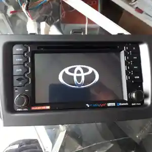 Штатная автомагнитола на Toyota