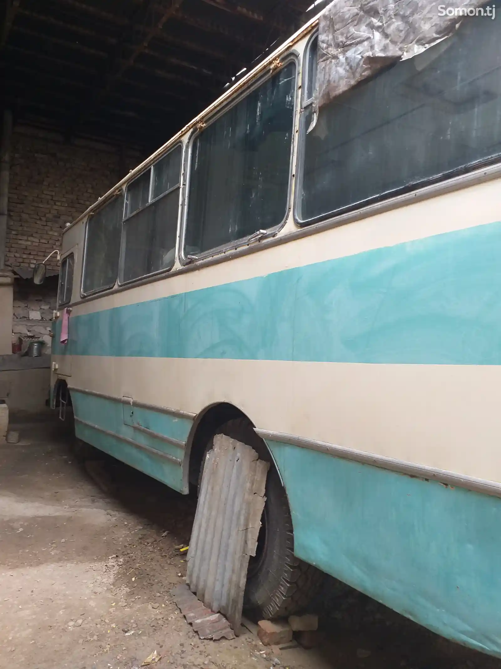 Автобус Зил, 1990-5