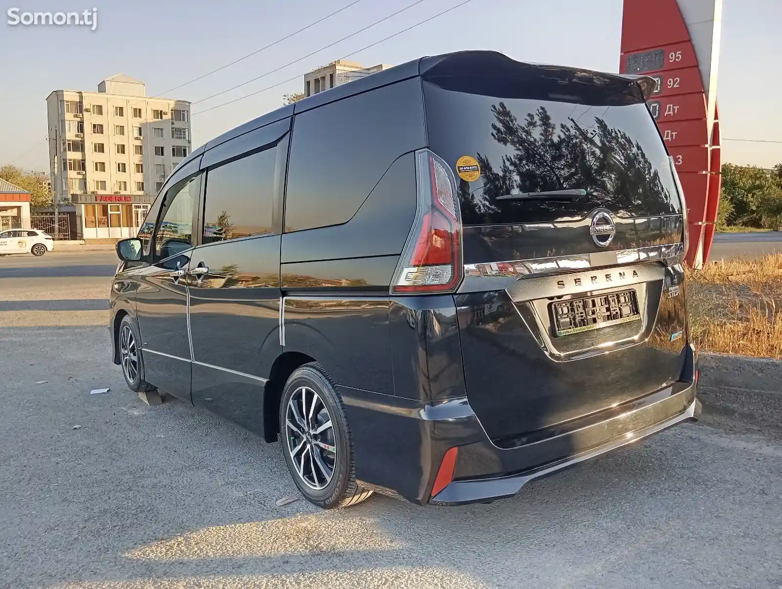 Nissan Serena, 2016-5