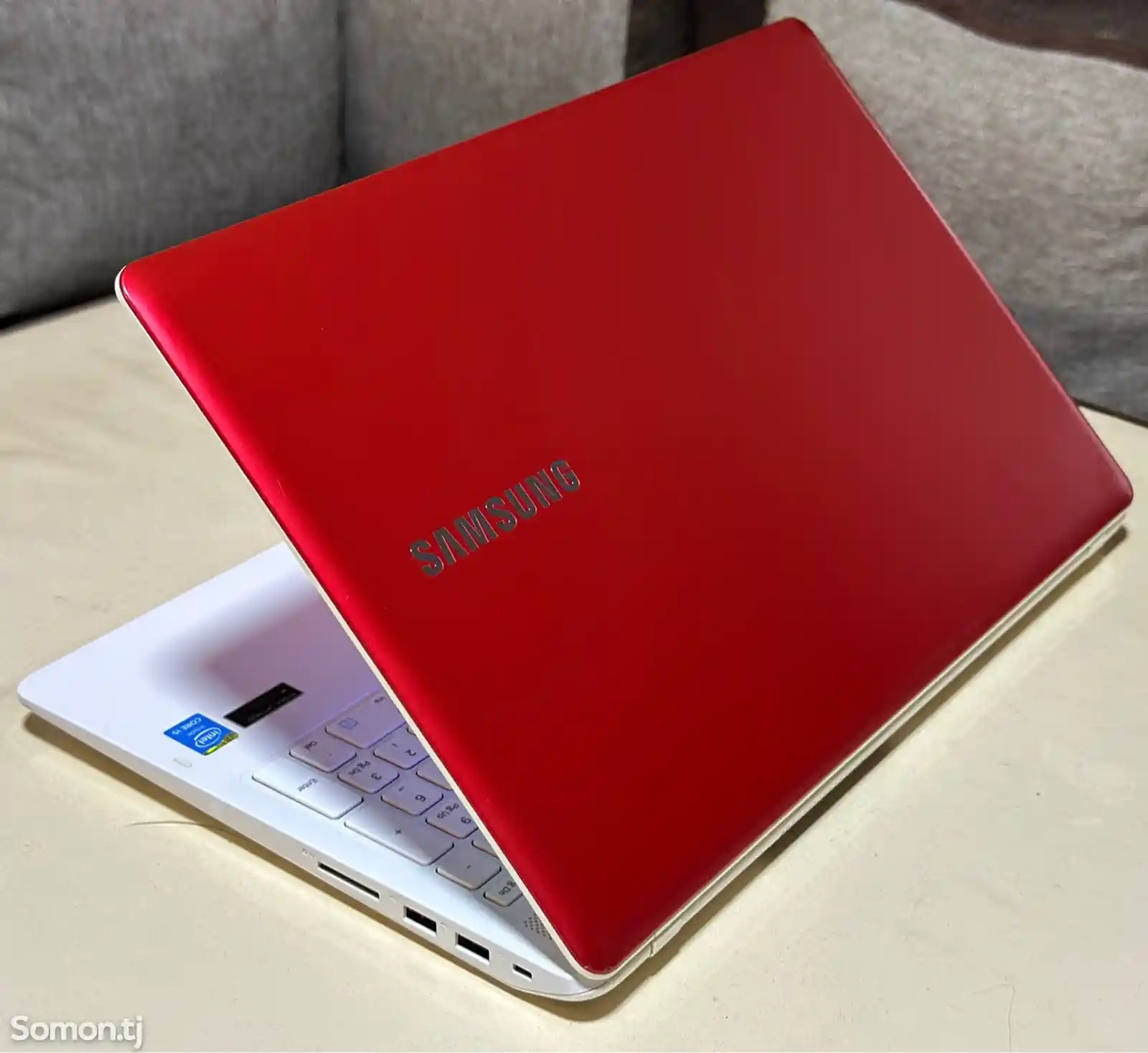 Ноутбук Samsung 500R5H-4