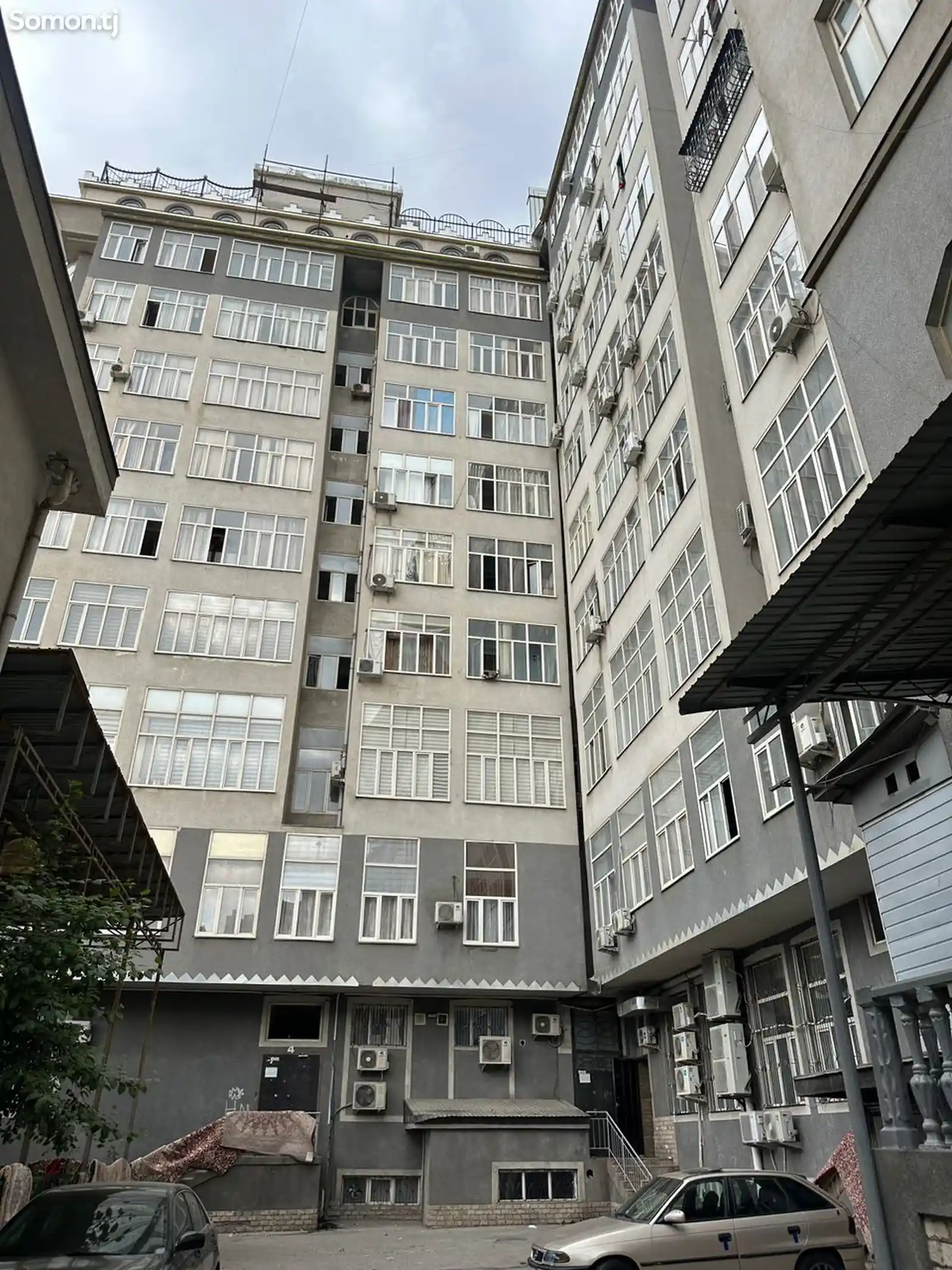 3-комн. квартира, 7 этаж, 63 м², Молодёжный театр-1