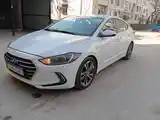 Hyundai Elantra, 2017-7