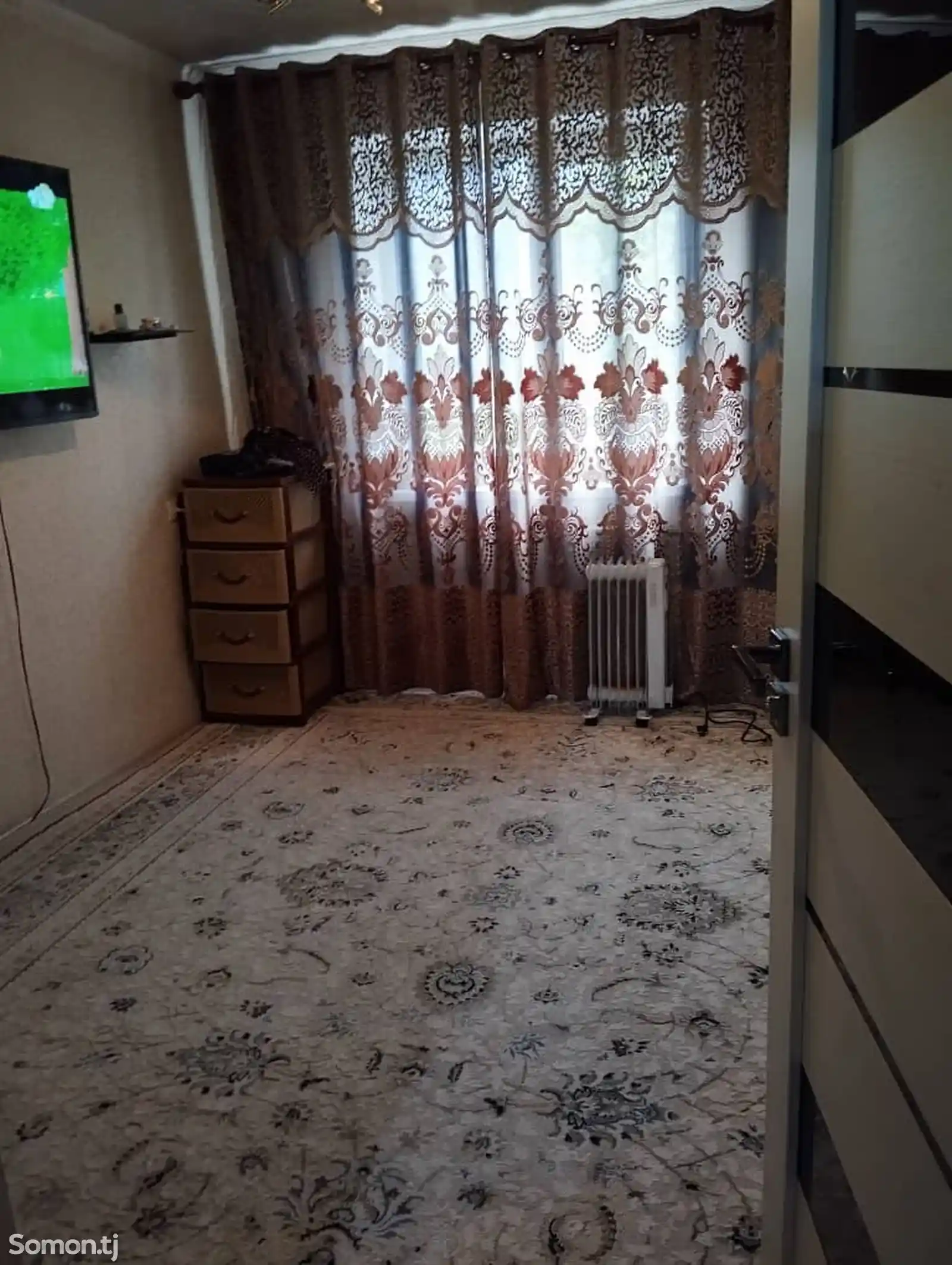 4-комн. квартира, 4 этаж, 80 м², ноҳияи Сино, 32 мкр-4