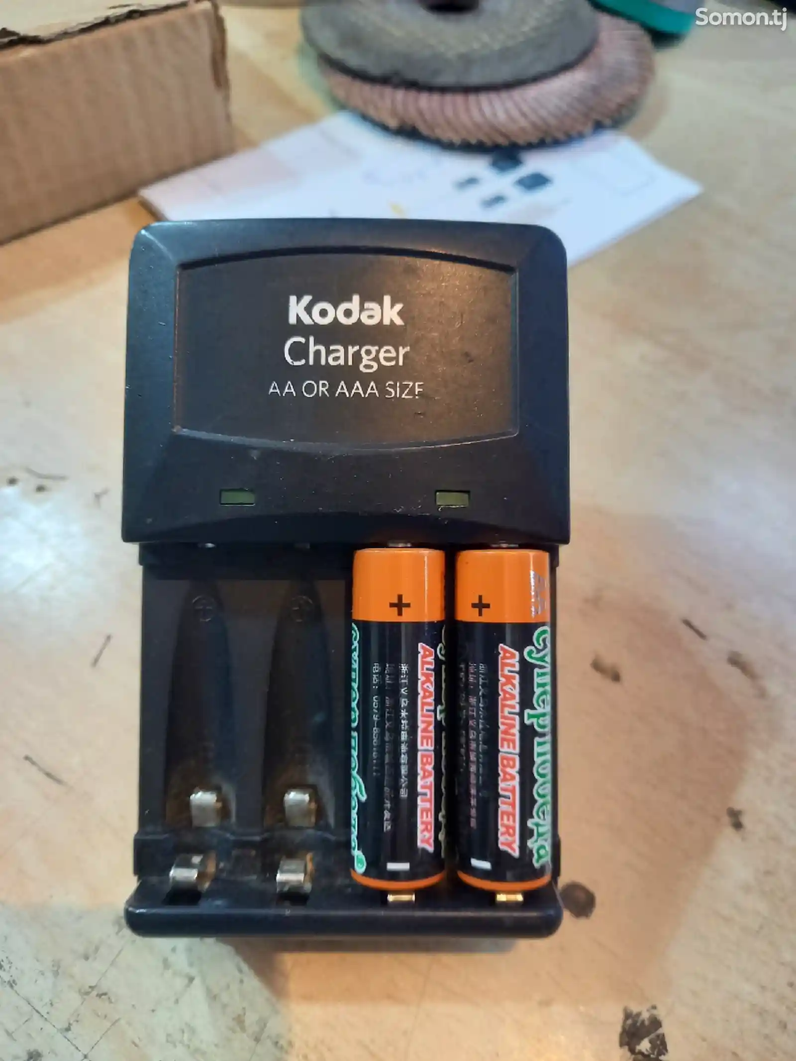 Зарядное устройство для аккумулятора Kodak-1