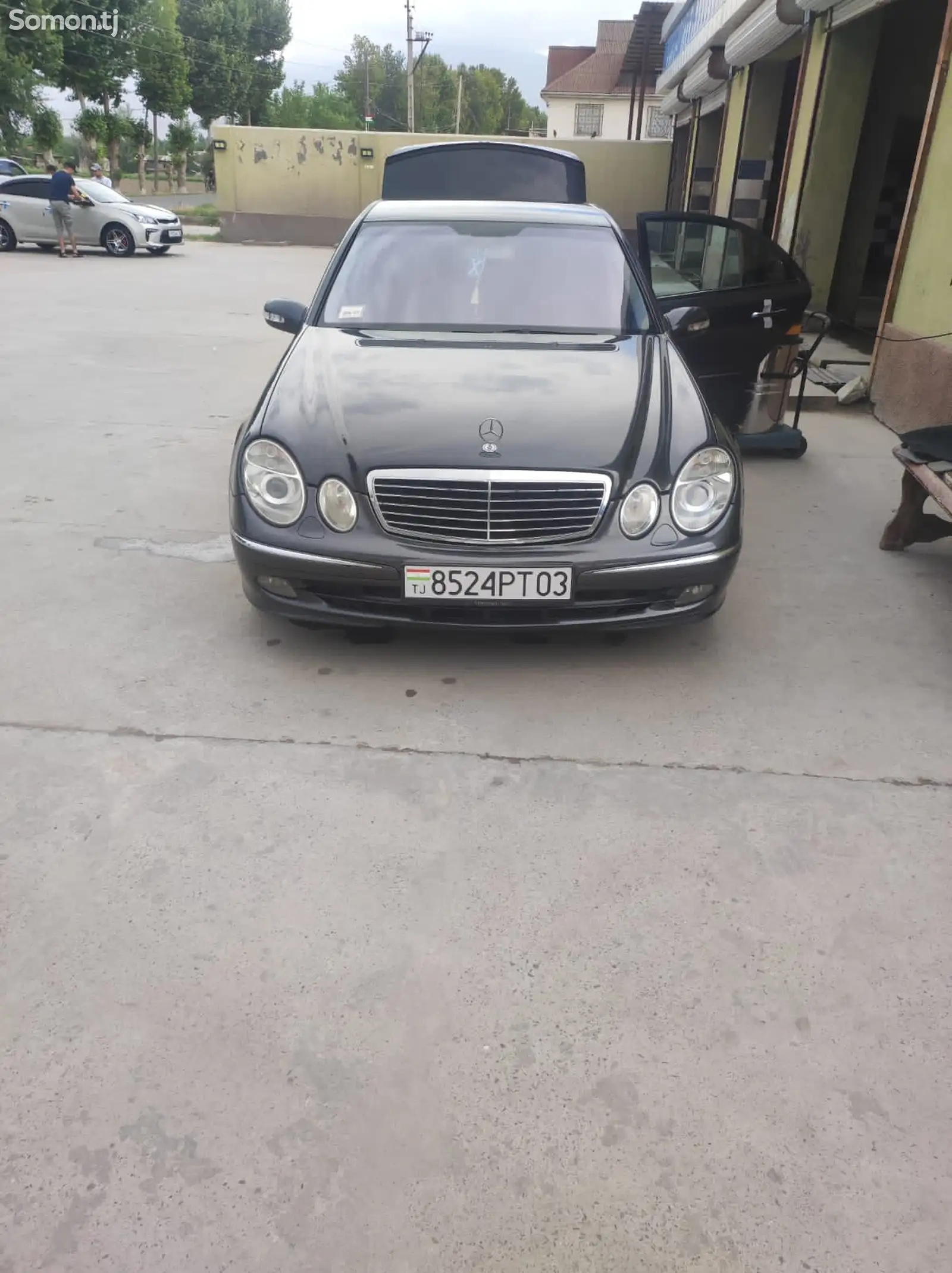 Mercedes-Benz E class, 2002-1