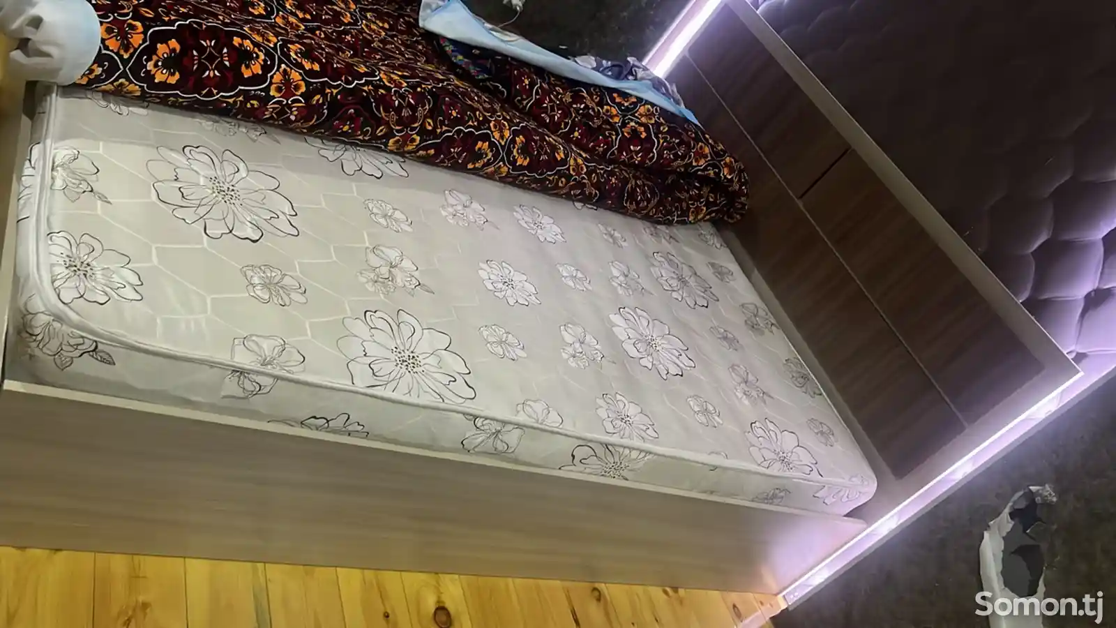 Кровать с трюмом-1