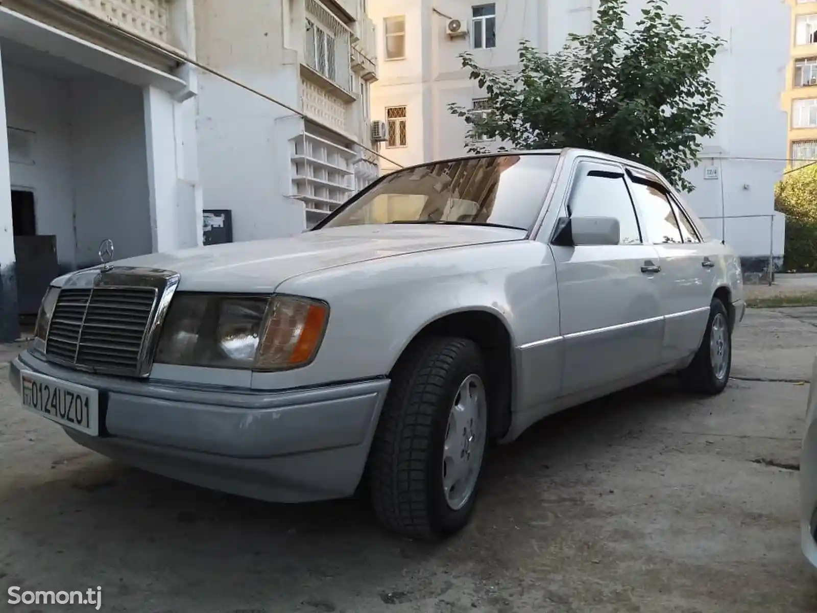 Mercedes-Benz W124, 1993-4