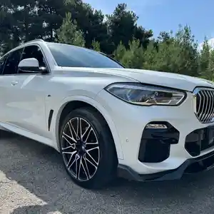 BMW X5, 2022