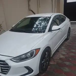 Hyundai Elantra, 2017