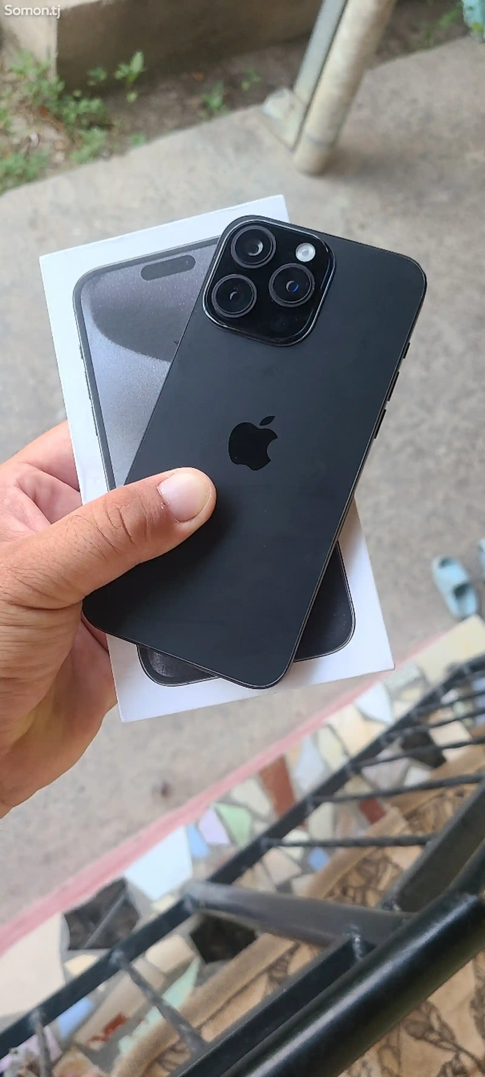 Apple iPhone 15 Pro Max, 1 tb, Black Titanium дубликат-1