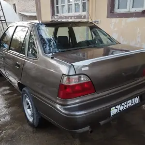 Daewoo Nexia, 1997