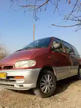 Микроавтобус Nissan , 1999-2