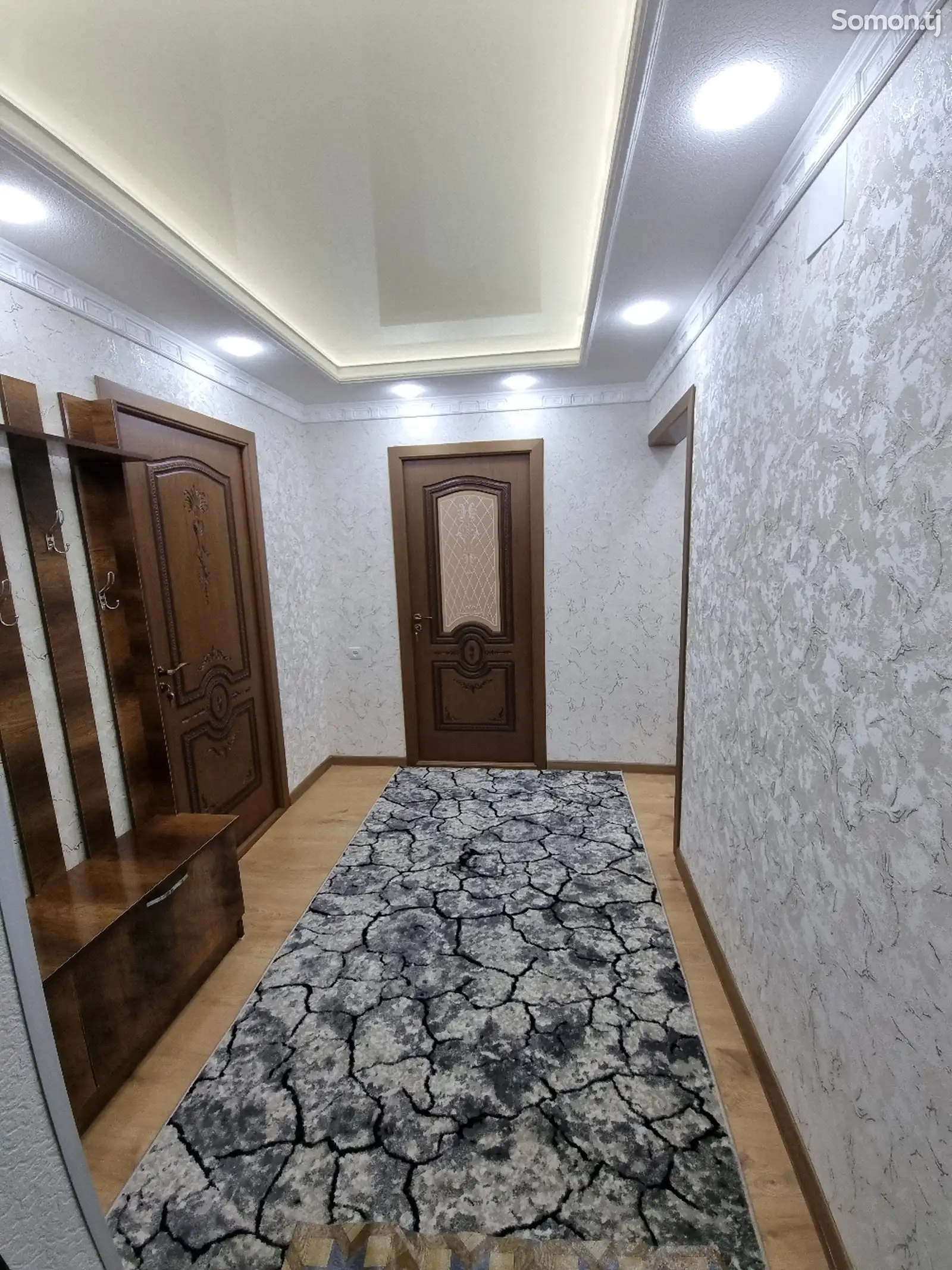 3-комн. квартира, 1 этаж, 80 м², 19 мкр-6