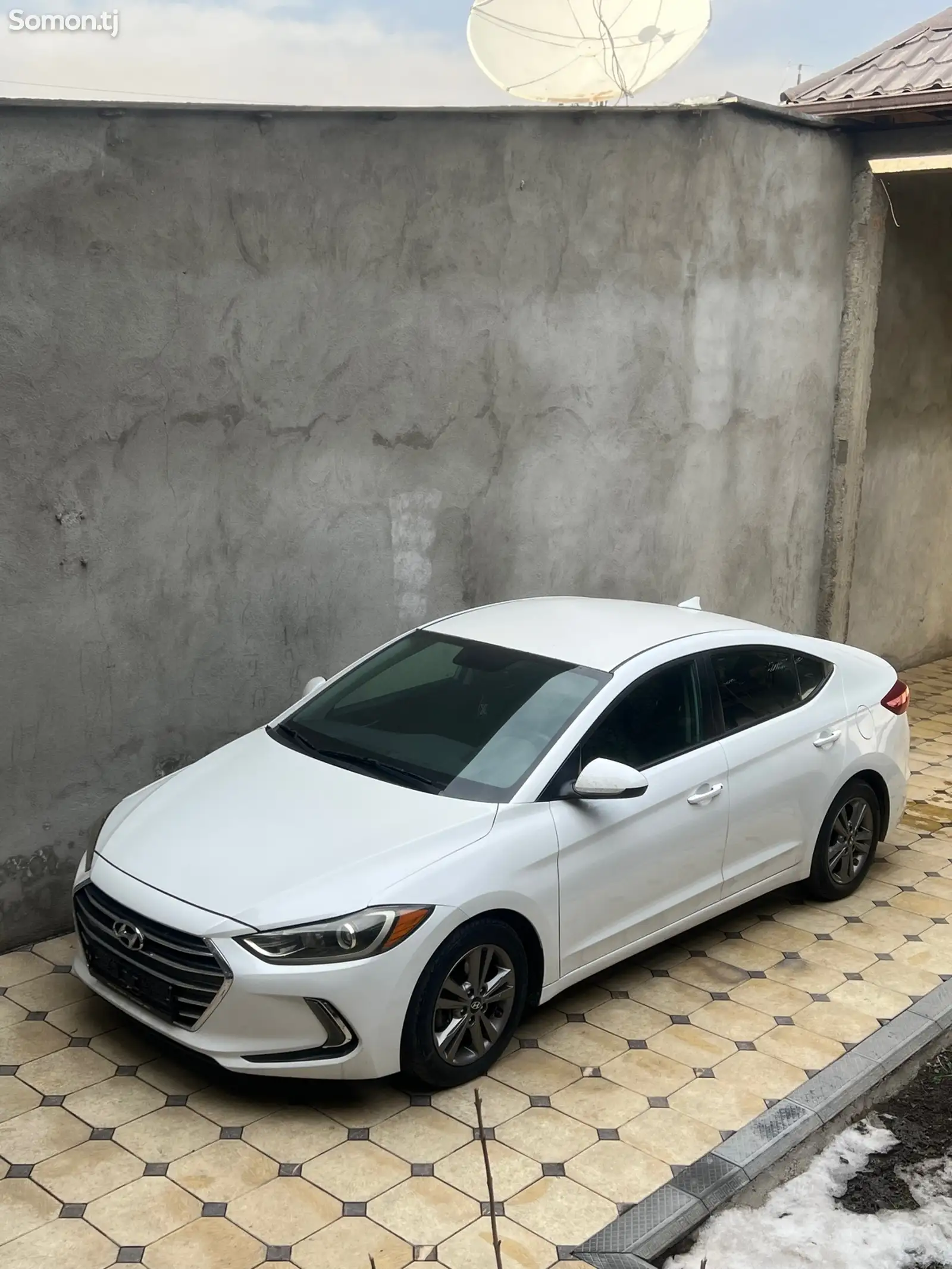 Hyundai Elantra, 2018-1