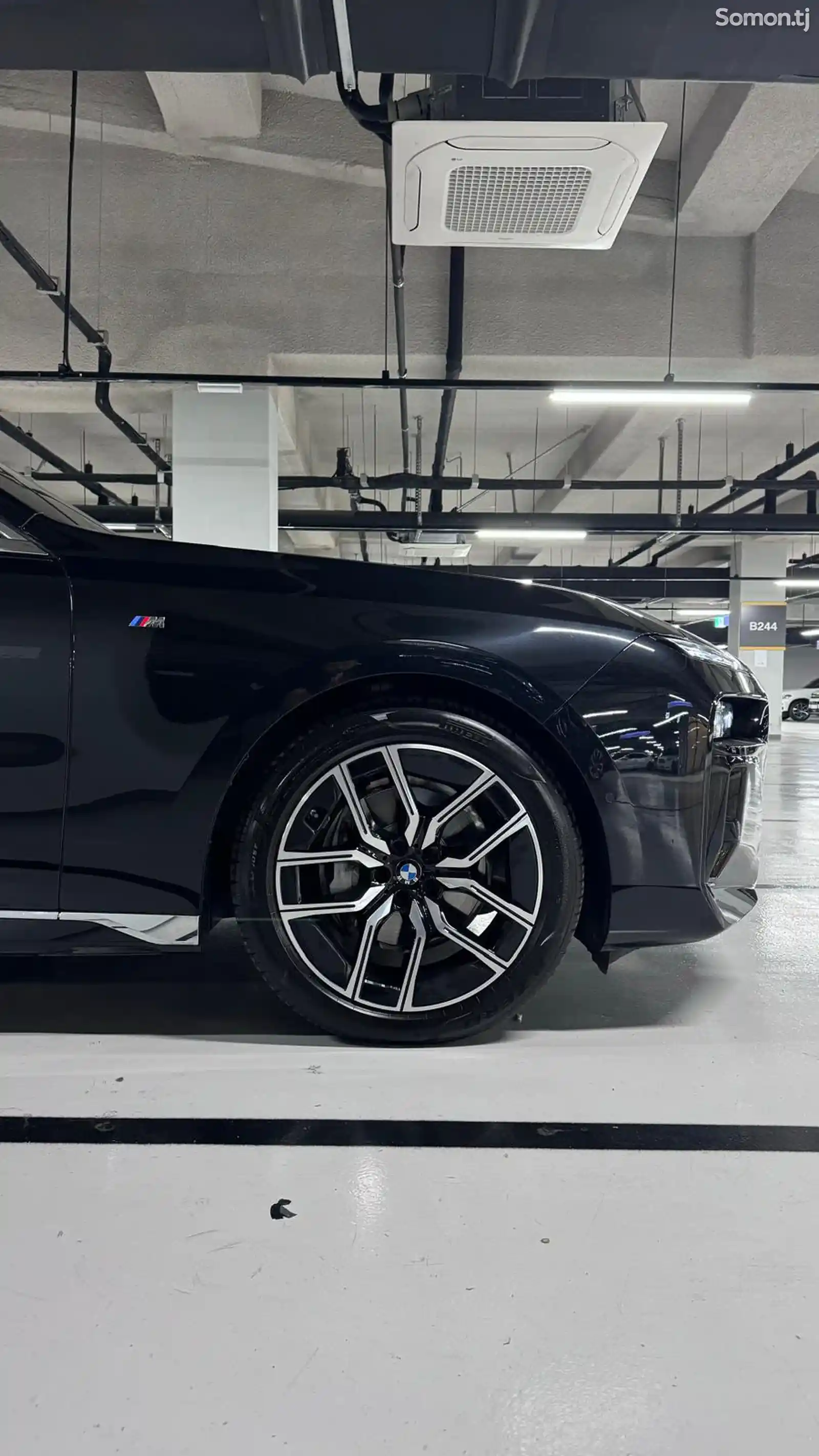 BMW 7 series, 2023-10