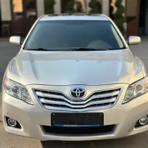 Toyota Camry, 2011