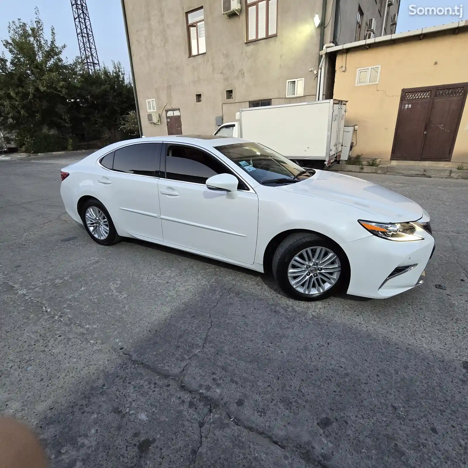 Lexus ES series, 2013-2