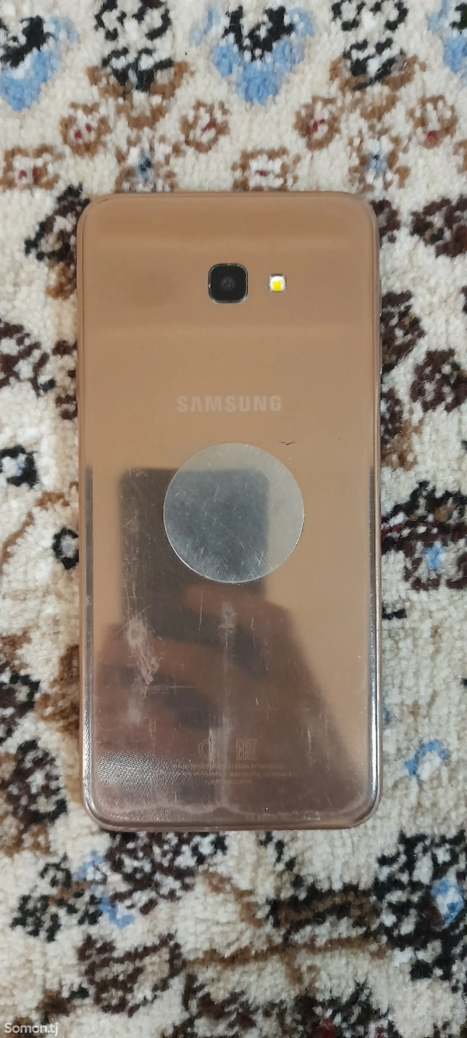 Samsung Galaxy J4+-5