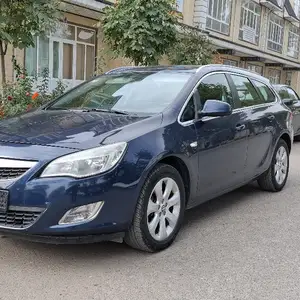 Opel Astra J, 2012